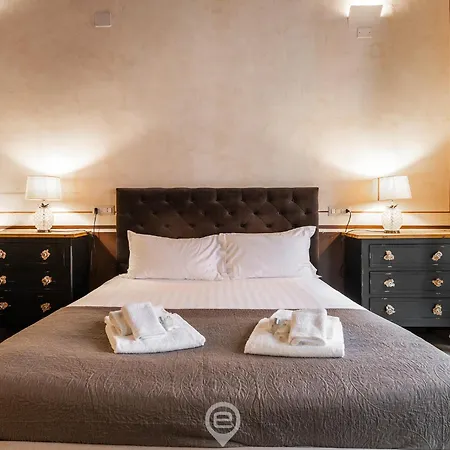 Estay - Q Flat 2 - In The Heart Of Apartment