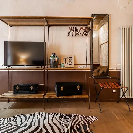 Estay - Q Flat 2 - In The Heart Of * Cagliari